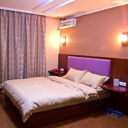 Yueliangwan Hotel Liuzhou Exterior foto